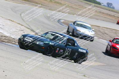 media/May-01-2022-CalClub SCCA (Sun) [[03a481c204]]/Group 5/Race (Offramp)/